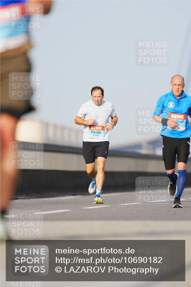03.10.2026 - Köhlbrandbrückenlauf LAZAROV Photography http://msf.ph/oto/10690182 03.10.2026 09:45:17 Position 3 2164 meine-sportfotos.de
