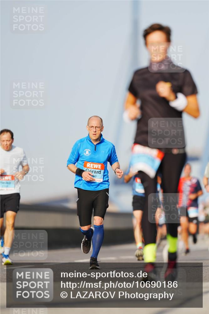 03.10.2026 - Köhlbrandbrückenlauf LAZAROV Photography http://msf.ph/oto/10690186 03.10.2026 09:45:18 Position 3 03 meine-sportfotos.de