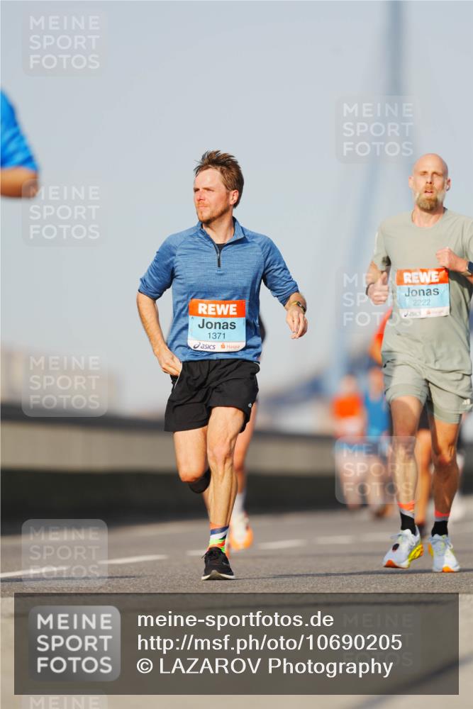 03.10.2026 - Köhlbrandbrückenlauf LAZAROV Photography http://msf.ph/oto/10690205 03.10.2026 09:45:23 Position 3 1371, 2222 meine-sportfotos.de