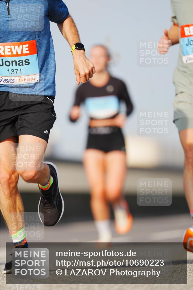 03.10.2026 - Köhlbrandbrückenlauf LAZAROV Photography http://msf.ph/oto/10690223 03.10.2026 09:45:27 Position 3 1371 meine-sportfotos.de