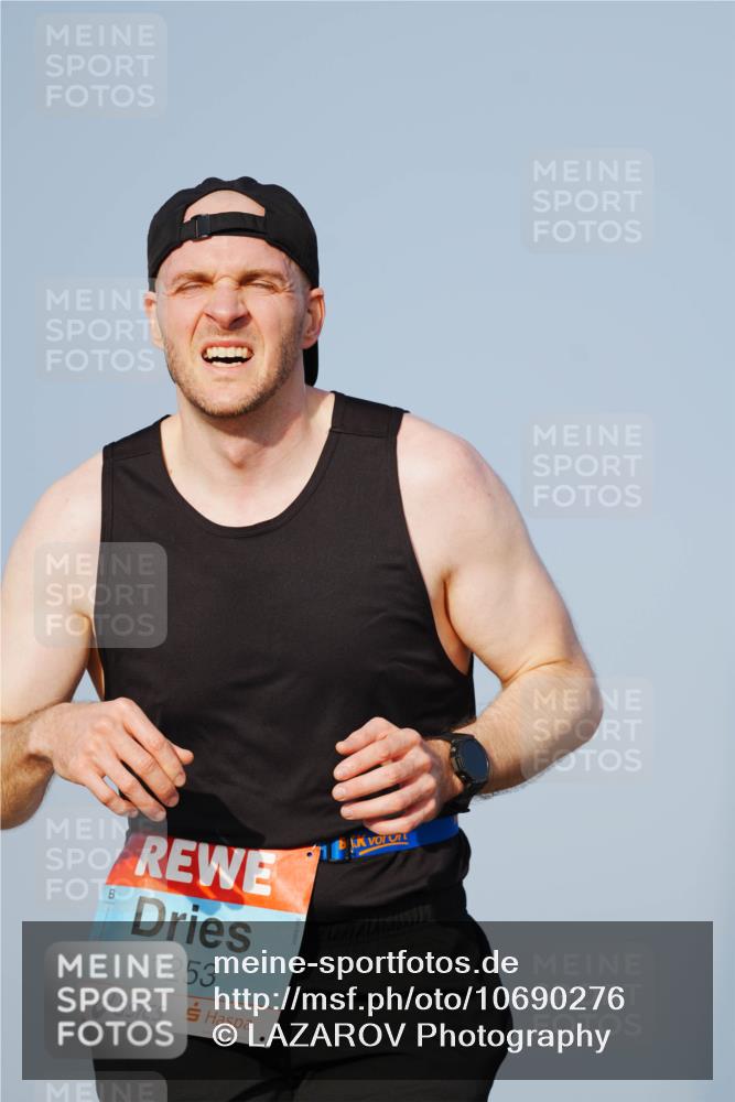 03.10.2026 - Köhlbrandbrückenlauf LAZAROV Photography http://msf.ph/oto/10690276 03.10.2026 09:45:40 Position 3 1253 meine-sportfotos.de
