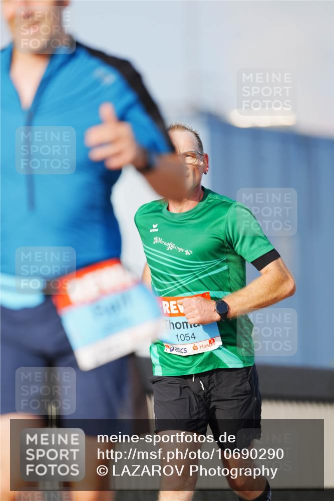 03.10.2026 - Köhlbrandbrückenlauf LAZAROV Photography http://msf.ph/oto/10690290 03.10.2026 09:45:47 Position 3 1054 meine-sportfotos.de