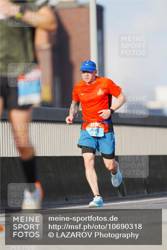 03.10.2026 - Köhlbrandbrückenlauf LAZAROV Photography http://msf.ph/oto/10690318 03.10.2026 09:45:52 Position 3 2340 meine-sportfotos.de