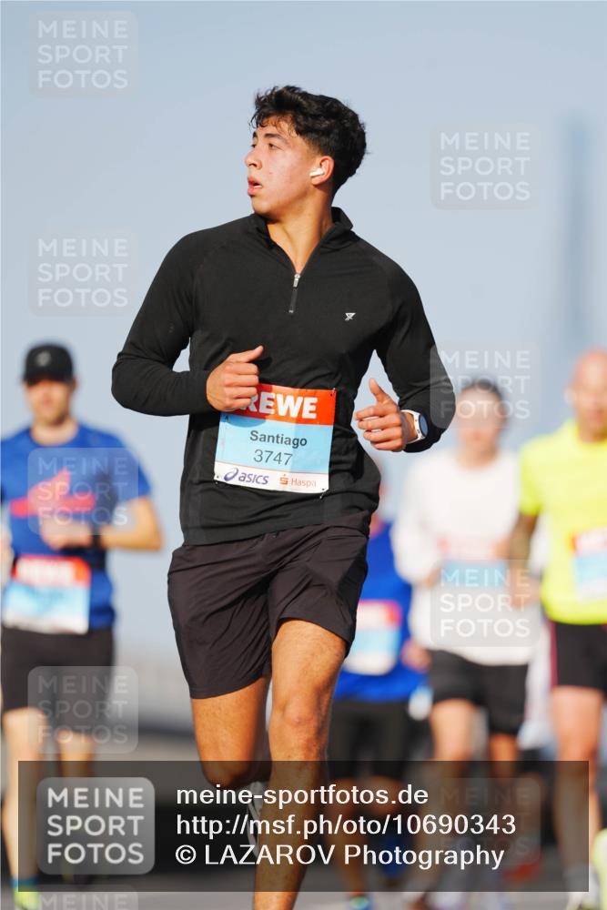 03.10.2026 - Köhlbrandbrückenlauf LAZAROV Photography http://msf.ph/oto/10690343 03.10.2026 09:45:56 Position 3 3747 meine-sportfotos.de