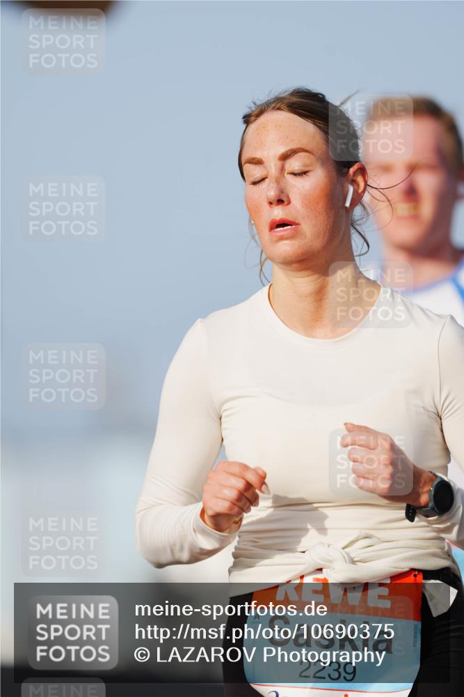 03.10.2026 - Köhlbrandbrückenlauf LAZAROV Photography http://msf.ph/oto/10690375 03.10.2026 09:46:03 Position 3 2239 meine-sportfotos.de