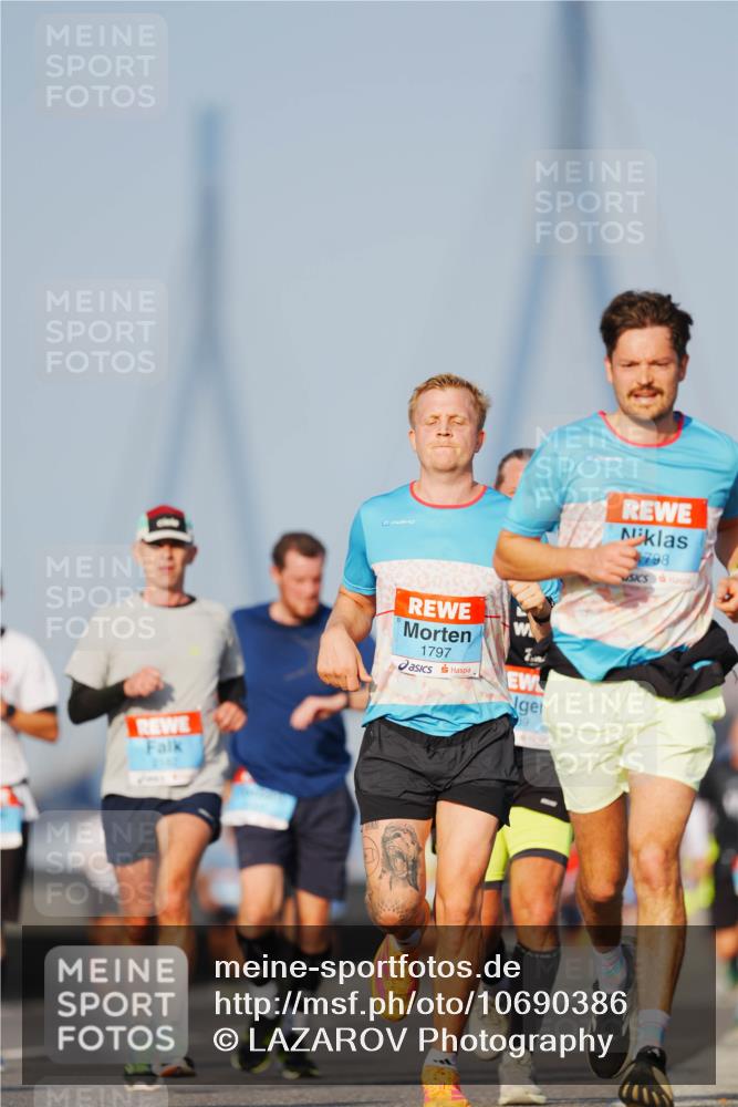03.10.2026 - Köhlbrandbrückenlauf LAZAROV Photography http://msf.ph/oto/10690386 03.10.2026 09:46:06 Position 3 1797, 4798 meine-sportfotos.de