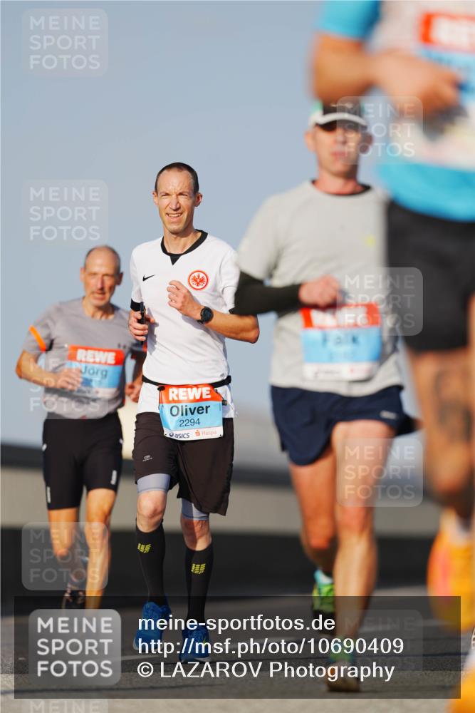 03.10.2026 - Köhlbrandbrückenlauf LAZAROV Photography http://msf.ph/oto/10690409 03.10.2026 09:46:11 Position 3 2294 meine-sportfotos.de