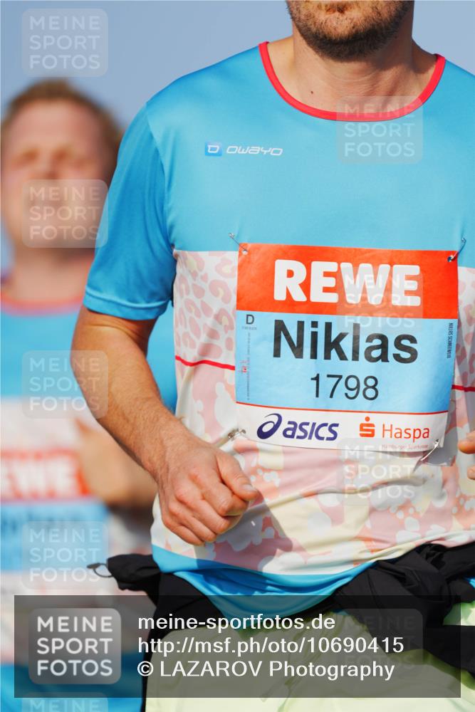 03.10.2026 - Köhlbrandbrückenlauf LAZAROV Photography http://msf.ph/oto/10690415 03.10.2026 09:46:12 Position 3 0, 1798 meine-sportfotos.de