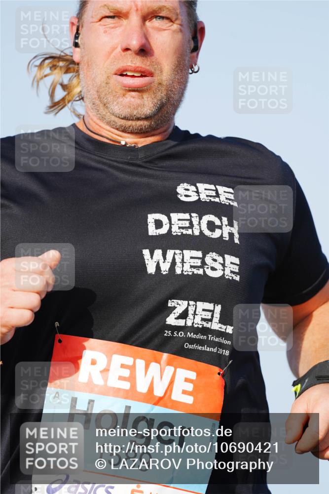 03.10.2026 - Köhlbrandbrückenlauf LAZAROV Photography http://msf.ph/oto/10690421 03.10.2026 09:46:14 Position 3 25, 2018, 1589 meine-sportfotos.de