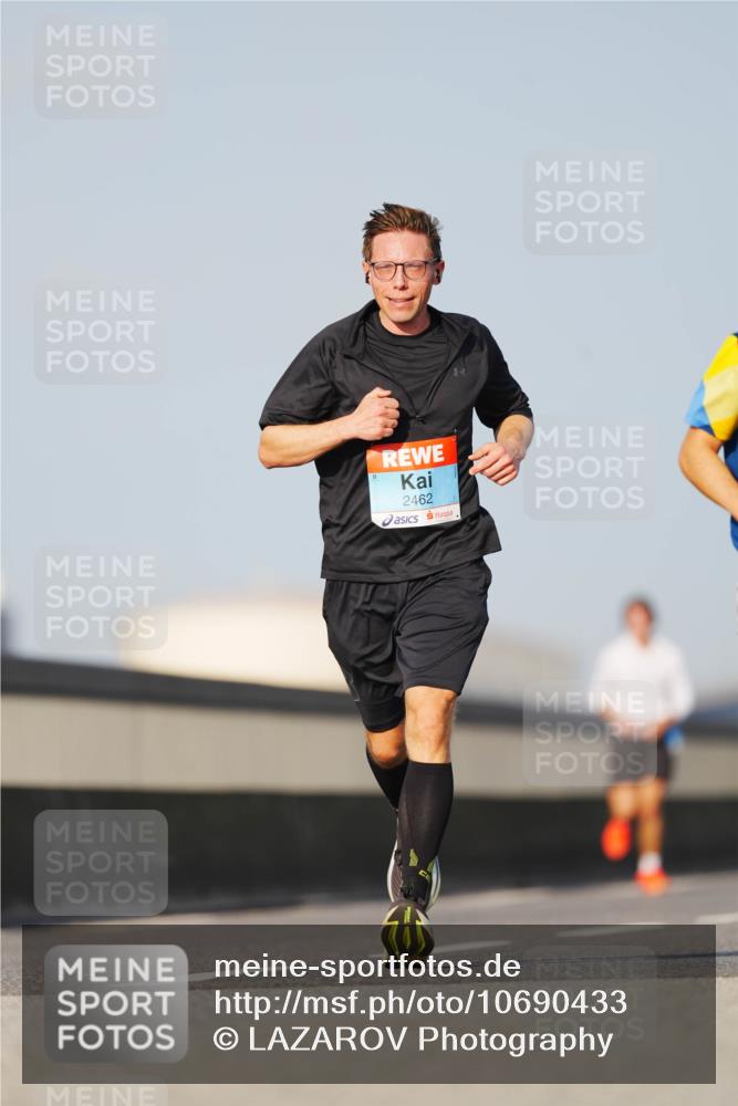 03.10.2026 - Köhlbrandbrückenlauf LAZAROV Photography http://msf.ph/oto/10690433 03.10.2026 09:46:18 Position 3 2462 meine-sportfotos.de