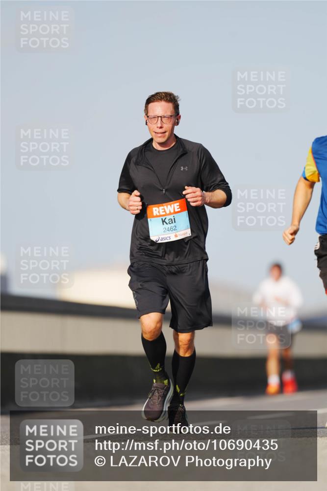 03.10.2026 - Köhlbrandbrückenlauf LAZAROV Photography http://msf.ph/oto/10690435 03.10.2026 09:46:18 Position 3 2462 meine-sportfotos.de