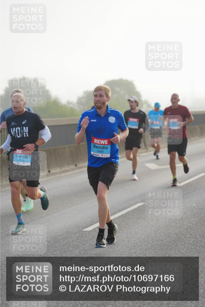 03.10.2026 - Köhlbrandbrückenlauf LAZAROV Photography http://msf.ph/oto/10697166 03.10.2026 09:15:47 Position 3 2189, 1829 meine-sportfotos.de