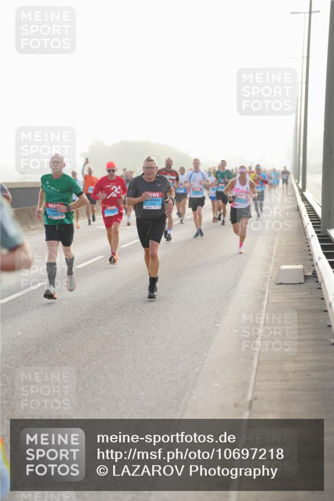 03.10.2026 - Köhlbrandbrückenlauf LAZAROV Photography http://msf.ph/oto/10697218 03.10.2026 09:15:58 Position 3 2344 meine-sportfotos.de