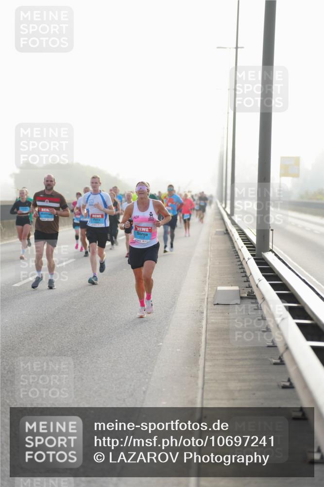 03.10.2026 - Köhlbrandbrückenlauf LAZAROV Photography http://msf.ph/oto/10697241 03.10.2026 09:16:00 Position 3 1 meine-sportfotos.de