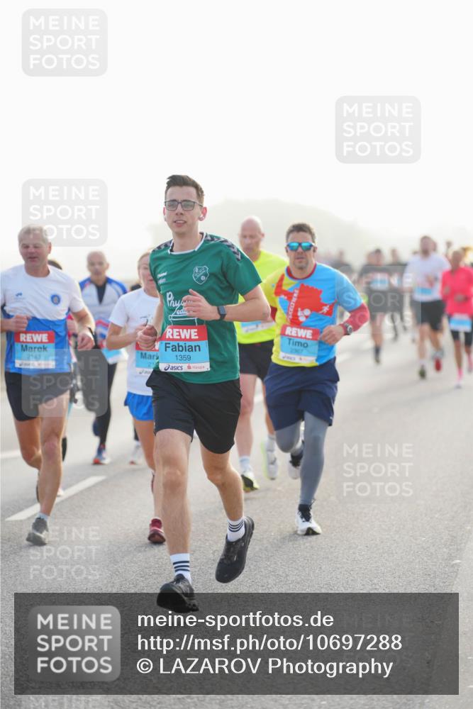 03.10.2026 - Köhlbrandbrückenlauf LAZAROV Photography http://msf.ph/oto/10697288 03.10.2026 09:16:05 Position 3 2143, 1359, 2367 meine-sportfotos.de