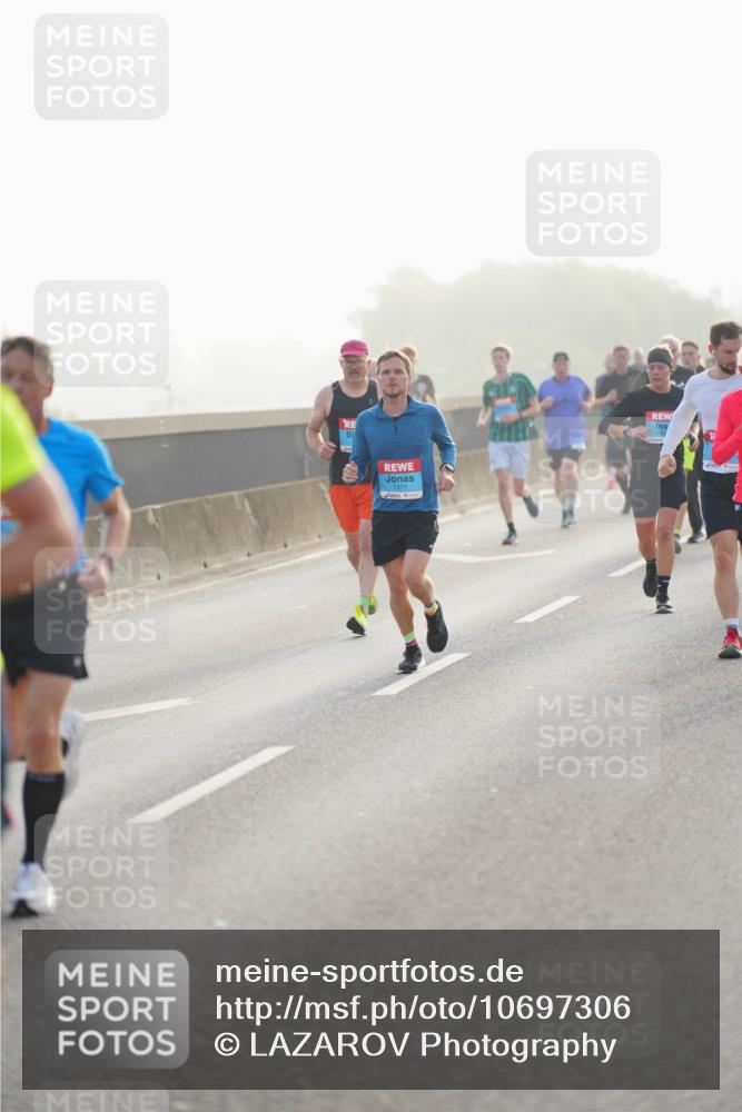 03.10.2026 - Köhlbrandbrückenlauf LAZAROV Photography http://msf.ph/oto/10697306 03.10.2026 09:16:08 Position 3 1371 meine-sportfotos.de