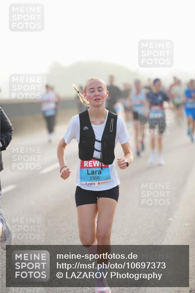 03.10.2026 - Köhlbrandbrückenlauf LAZAROV Photography http://msf.ph/oto/10697373 03.10.2026 09:16:20 Position 3 2300 meine-sportfotos.de