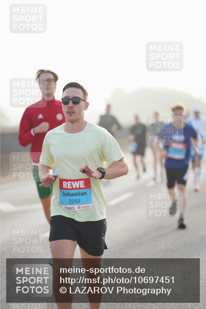 03.10.2026 - Köhlbrandbrückenlauf LAZAROV Photography http://msf.ph/oto/10697451 03.10.2026 09:16:31 Position 3 2259 meine-sportfotos.de