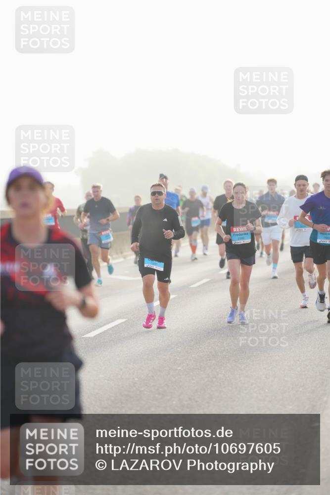 03.10.2026 - Köhlbrandbrückenlauf LAZAROV Photography http://msf.ph/oto/10697605 03.10.2026 09:16:50 Position 3 1600 meine-sportfotos.de