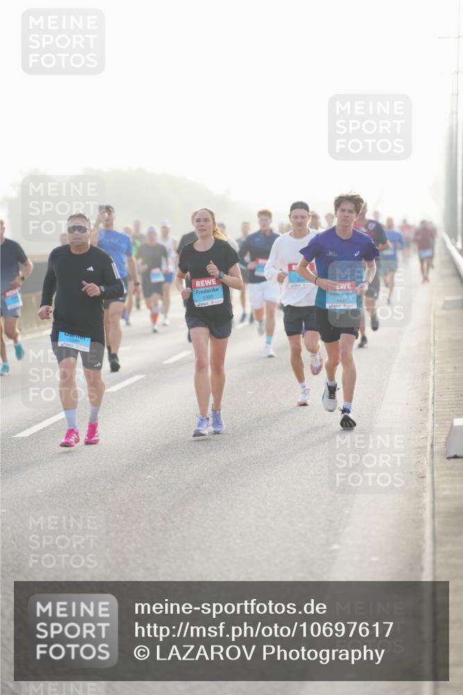 03.10.2026 - Köhlbrandbrückenlauf LAZAROV Photography http://msf.ph/oto/10697617 03.10.2026 09:16:51 Position 3 1280, 2390, 1600 meine-sportfotos.de
