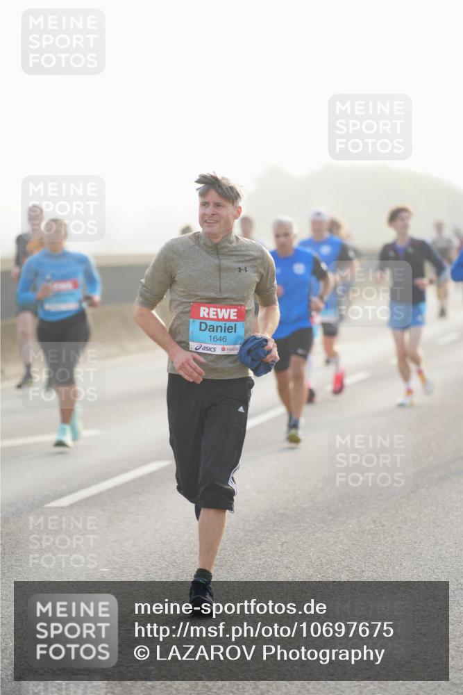 03.10.2026 - Köhlbrandbrückenlauf LAZAROV Photography http://msf.ph/oto/10697675 03.10.2026 09:17:01 Position 3 1646 meine-sportfotos.de
