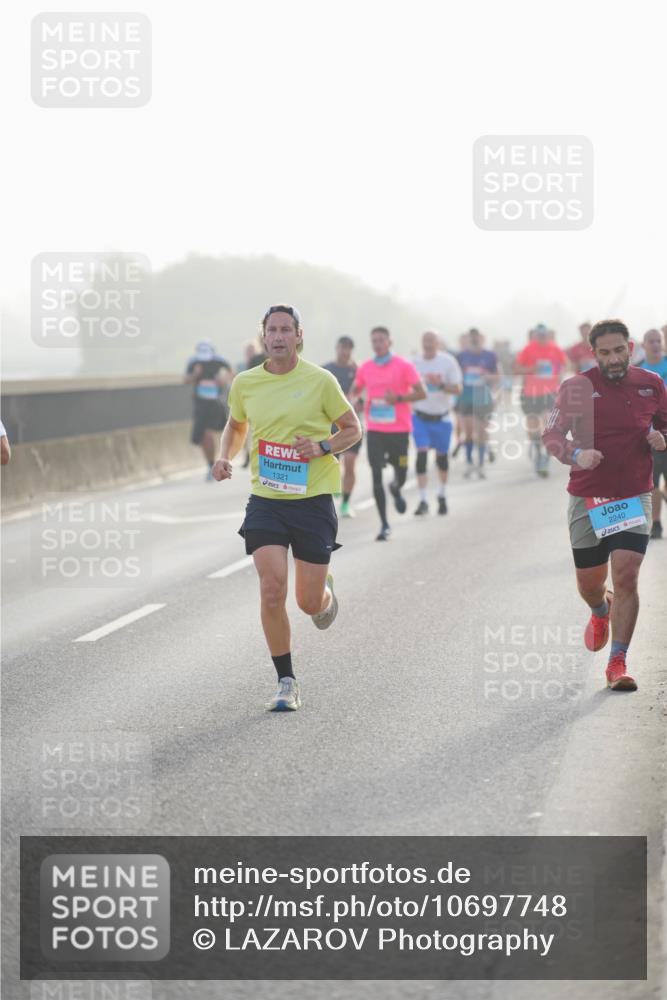 03.10.2026 - Köhlbrandbrückenlauf LAZAROV Photography http://msf.ph/oto/10697748 03.10.2026 09:17:10 Position 3 1321, 2240 meine-sportfotos.de