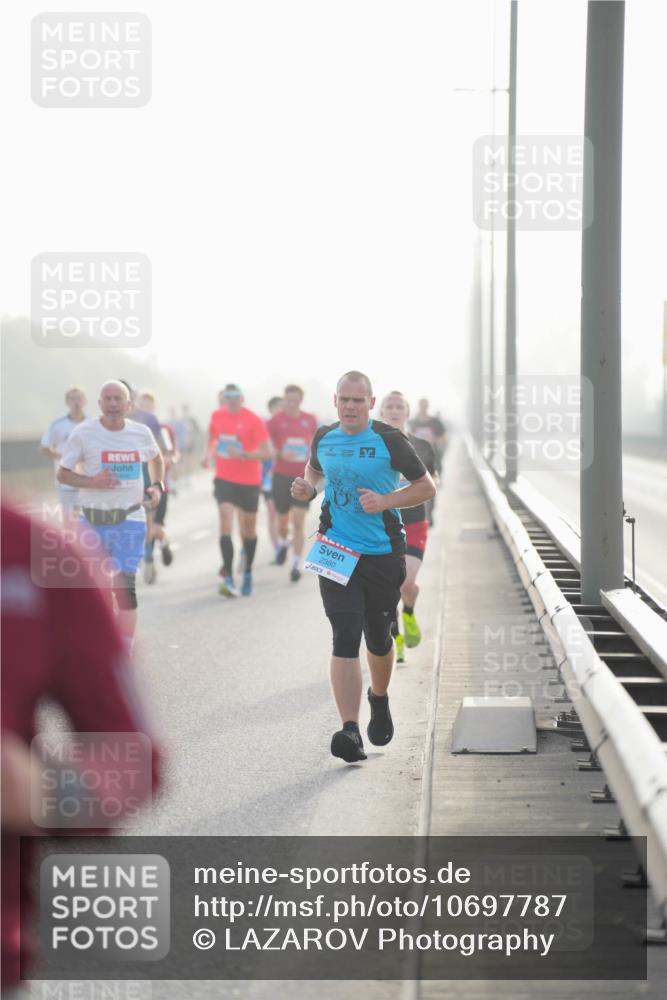 03.10.2026 - Köhlbrandbrückenlauf LAZAROV Photography http://msf.ph/oto/10697787 03.10.2026 09:17:15 Position 3 2380 meine-sportfotos.de