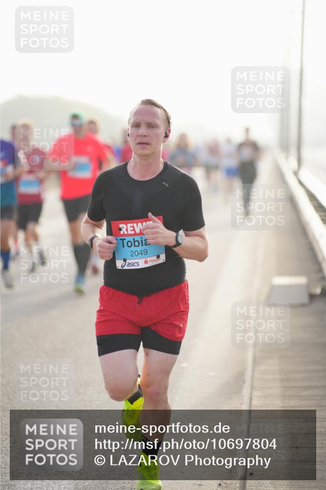 03.10.2026 - Köhlbrandbrückenlauf LAZAROV Photography http://msf.ph/oto/10697804 03.10.2026 09:17:19 Position 3 2049 meine-sportfotos.de