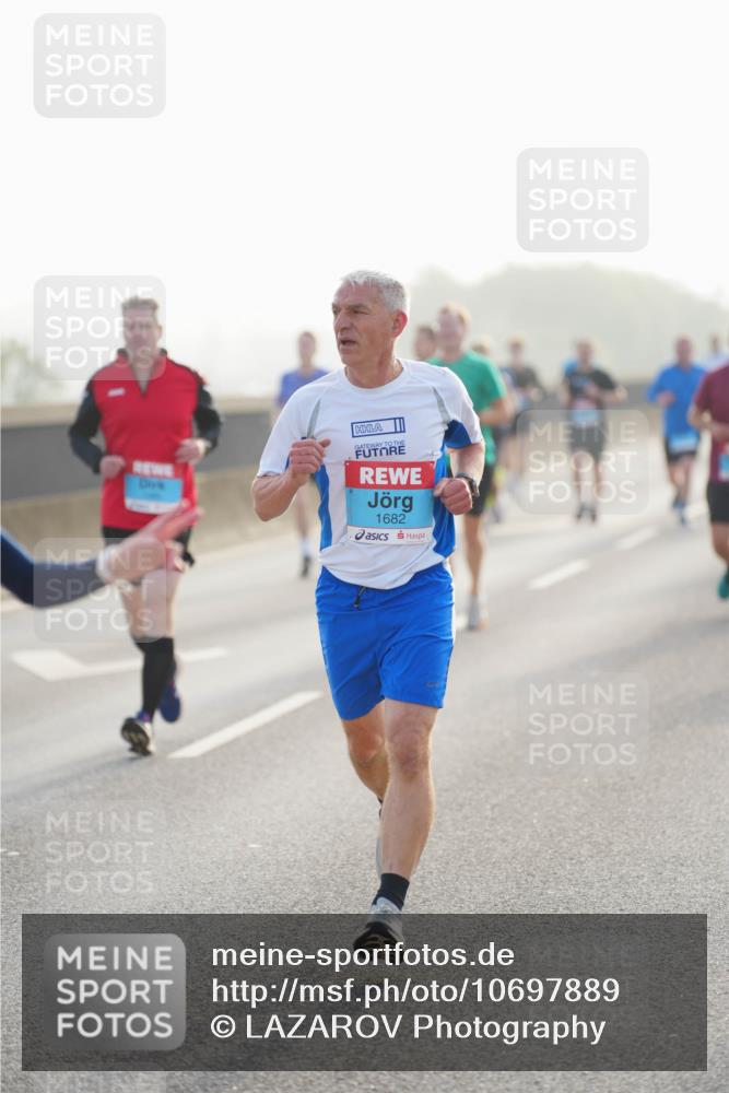 03.10.2026 - Köhlbrandbrückenlauf LAZAROV Photography http://msf.ph/oto/10697889 03.10.2026 09:17:31 Position 3 1682 meine-sportfotos.de