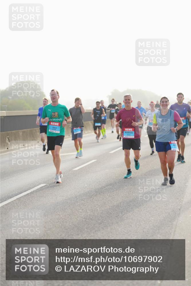 03.10.2026 - Köhlbrandbrückenlauf LAZAROV Photography http://msf.ph/oto/10697902 03.10.2026 09:17:34 Position 3 3799, 42, 395, 2212 meine-sportfotos.de