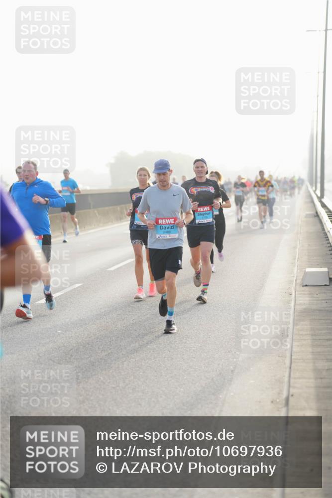 03.10.2026 - Köhlbrandbrückenlauf LAZAROV Photography http://msf.ph/oto/10697936 03.10.2026 09:17:38 Position 3 2486, 1776 meine-sportfotos.de