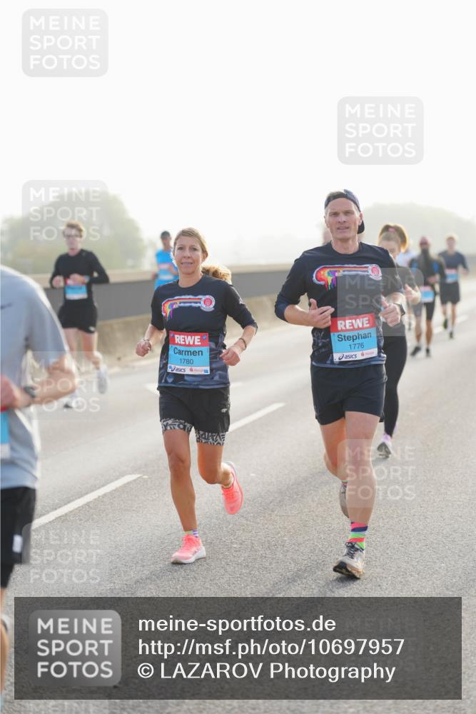 03.10.2026 - Köhlbrandbrückenlauf LAZAROV Photography http://msf.ph/oto/10697957 03.10.2026 09:17:40 Position 3 1780, 1776 meine-sportfotos.de