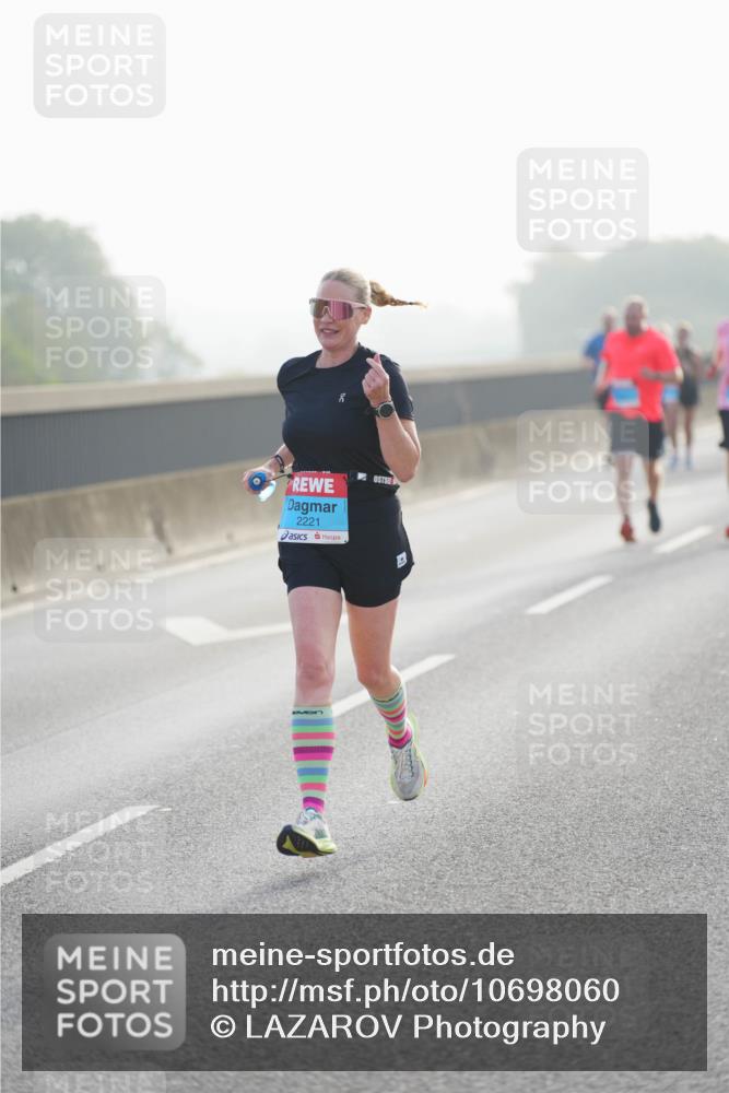 03.10.2026 - Köhlbrandbrückenlauf LAZAROV Photography http://msf.ph/oto/10698060 03.10.2026 09:17:55 Position 3 2221 meine-sportfotos.de