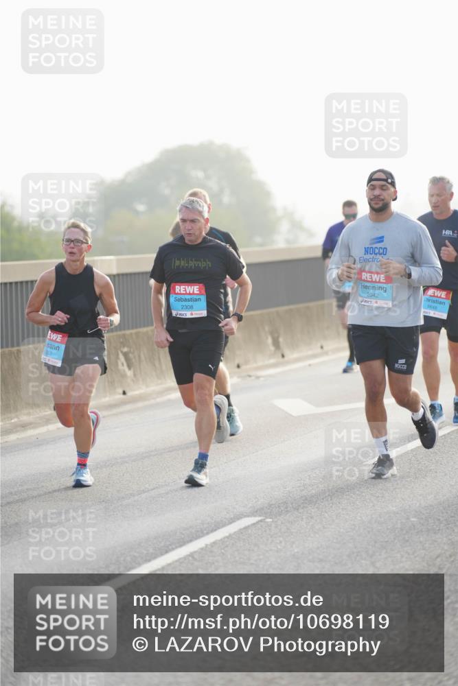 03.10.2026 - Köhlbrandbrückenlauf LAZAROV Photography http://msf.ph/oto/10698119 03.10.2026 09:18:05 Position 3 307, 2308, 2042, 1648 meine-sportfotos.de