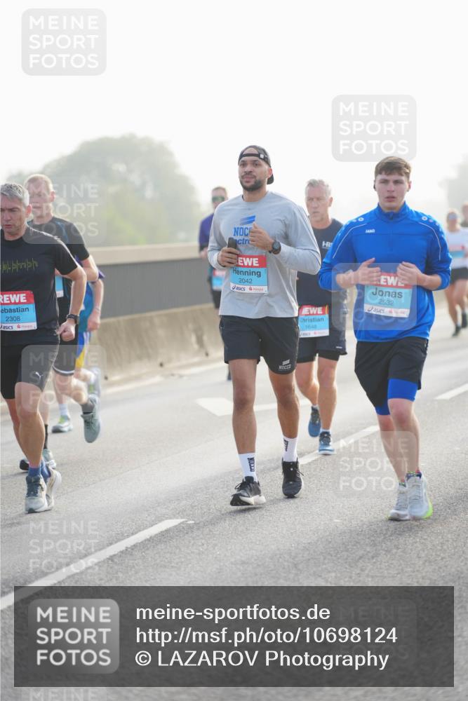 03.10.2026 - Köhlbrandbrückenlauf LAZAROV Photography http://msf.ph/oto/10698124 03.10.2026 09:18:05 Position 3 2308, 2042, 1648, 2532 meine-sportfotos.de