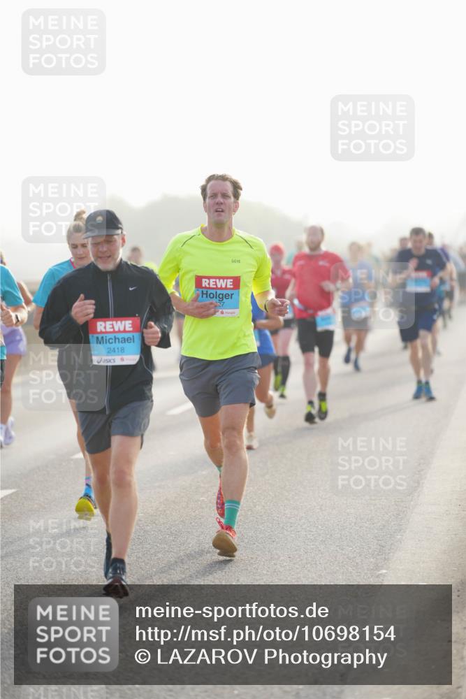 03.10.2026 - Köhlbrandbrückenlauf LAZAROV Photography http://msf.ph/oto/10698154 03.10.2026 09:18:09 Position 3 2418, 27 meine-sportfotos.de