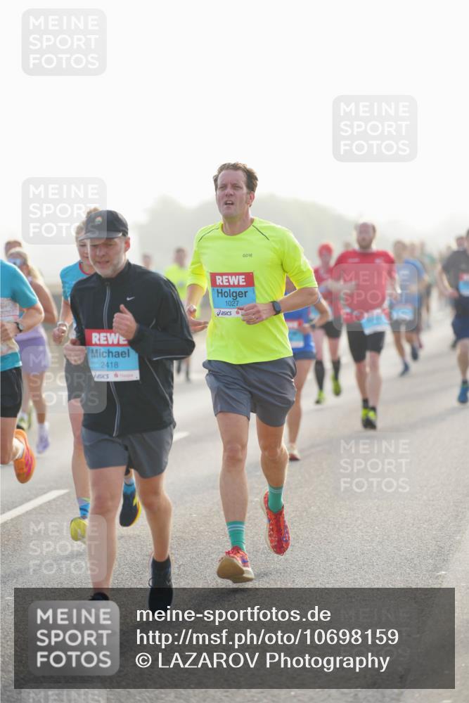 03.10.2026 - Köhlbrandbrückenlauf LAZAROV Photography http://msf.ph/oto/10698159 03.10.2026 09:18:09 Position 3 2418, 1027 meine-sportfotos.de