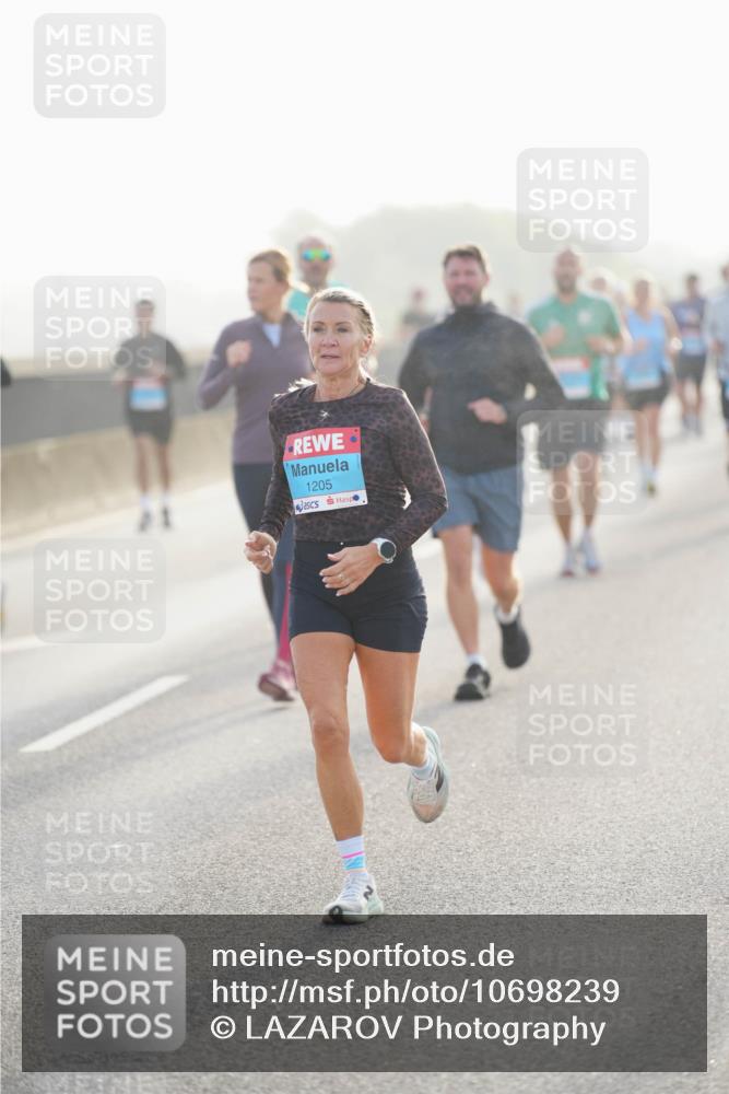 03.10.2026 - Köhlbrandbrückenlauf LAZAROV Photography http://msf.ph/oto/10698239 03.10.2026 09:18:19 Position 3 1205 meine-sportfotos.de
