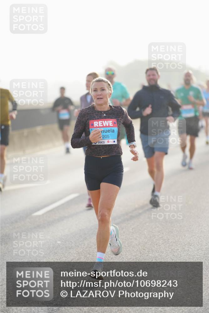 03.10.2026 - Köhlbrandbrückenlauf LAZAROV Photography http://msf.ph/oto/10698243 03.10.2026 09:18:19 Position 3 205 meine-sportfotos.de