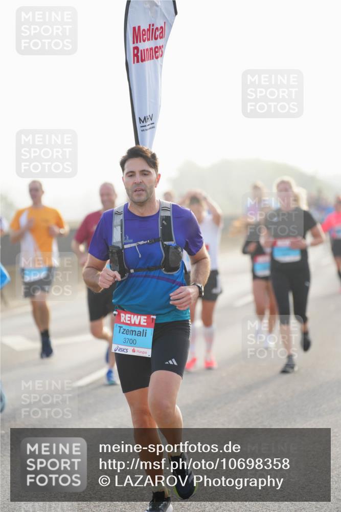 03.10.2026 - Köhlbrandbrückenlauf LAZAROV Photography http://msf.ph/oto/10698358 03.10.2026 09:18:32 Position 3 3700 meine-sportfotos.de