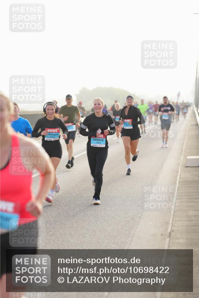 03.10.2026 - Köhlbrandbrückenlauf LAZAROV Photography http://msf.ph/oto/10698422 03.10.2026 09:18:40 Position 3 3814, 1928 meine-sportfotos.de