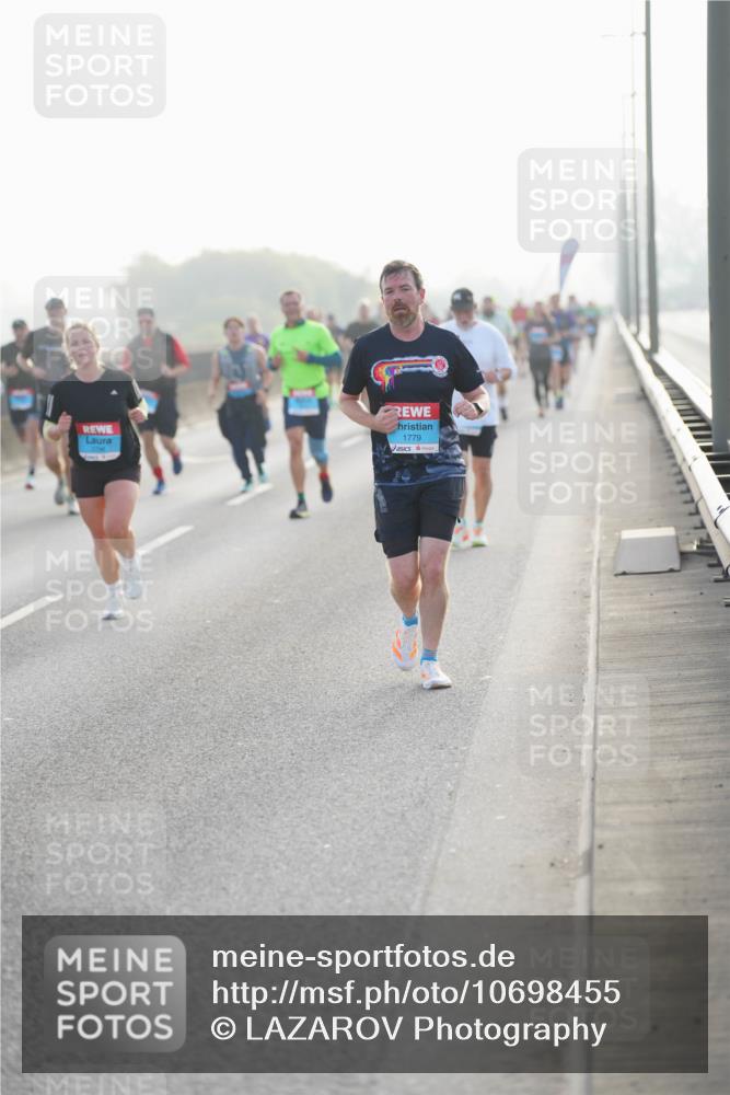 03.10.2026 - Köhlbrandbrückenlauf LAZAROV Photography http://msf.ph/oto/10698455 03.10.2026 09:18:45 Position 3 1779 meine-sportfotos.de