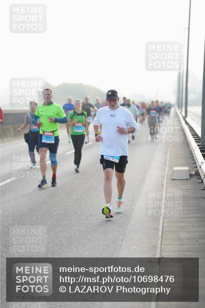 03.10.2026 - Köhlbrandbrückenlauf LAZAROV Photography http://msf.ph/oto/10698476 03.10.2026 09:18:48 Position 3  meine-sportfotos.de