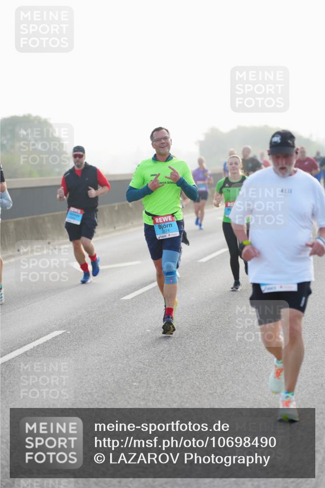 03.10.2026 - Köhlbrandbrückenlauf LAZAROV Photography http://msf.ph/oto/10698490 03.10.2026 09:18:49 Position 3 2074 meine-sportfotos.de