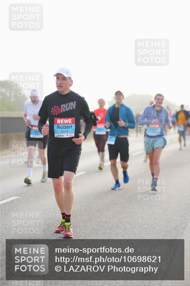 03.10.2026 - Köhlbrandbrückenlauf LAZAROV Photography http://msf.ph/oto/10698621 03.10.2026 09:19:09 Position 3 2419 meine-sportfotos.de