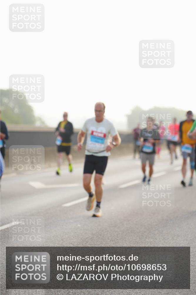03.10.2026 - Köhlbrandbrückenlauf LAZAROV Photography http://msf.ph/oto/10698653 03.10.2026 09:19:12 Position 3  meine-sportfotos.de