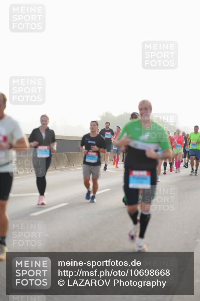 03.10.2026 - Köhlbrandbrückenlauf LAZAROV Photography http://msf.ph/oto/10698668 03.10.2026 09:19:14 Position 3  meine-sportfotos.de