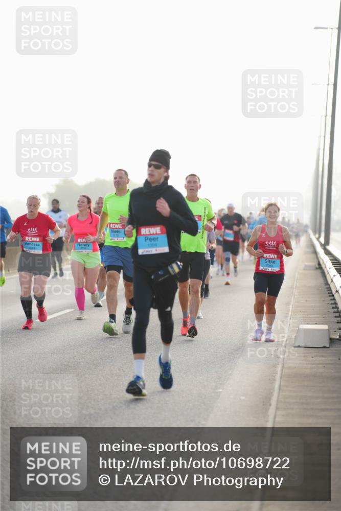 03.10.2026 - Köhlbrandbrückenlauf LAZAROV Photography http://msf.ph/oto/10698722 03.10.2026 09:19:20 Position 3 2081, 1170, 1304, 2080 meine-sportfotos.de