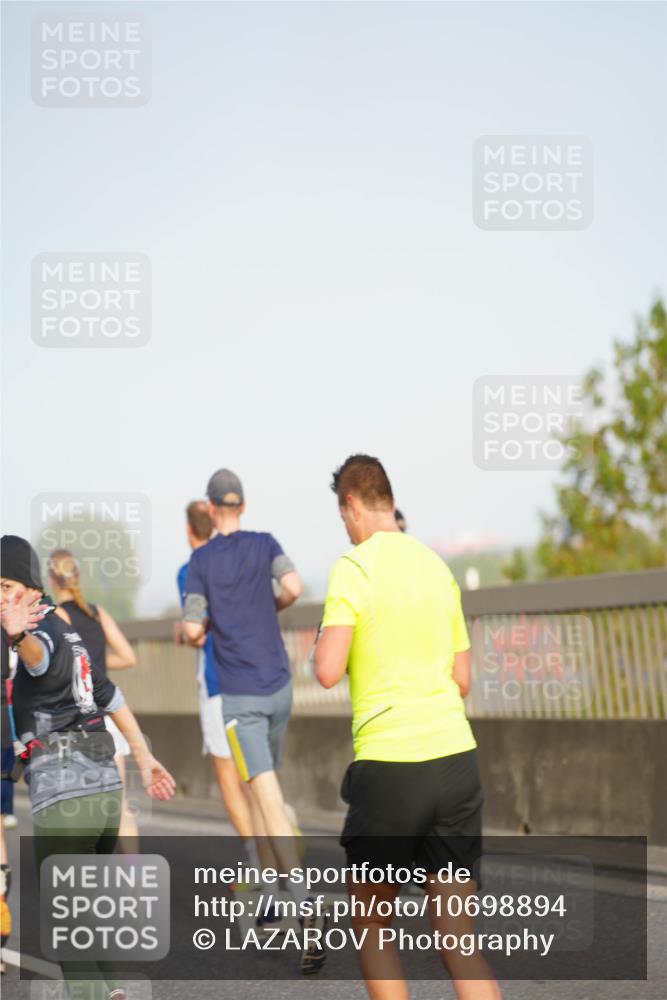 03.10.2026 - Köhlbrandbrückenlauf LAZAROV Photography http://msf.ph/oto/10698894 03.10.2026 09:19:40 Position 3  meine-sportfotos.de