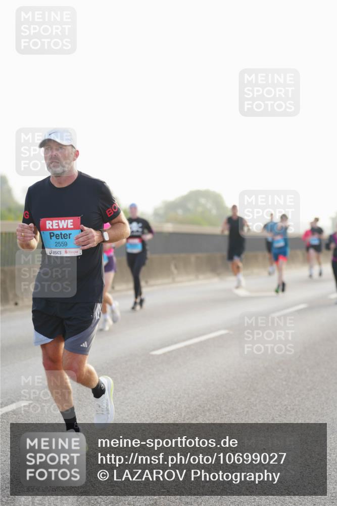 03.10.2026 - Köhlbrandbrückenlauf LAZAROV Photography http://msf.ph/oto/10699027 03.10.2026 09:19:58 Position 3 2559 meine-sportfotos.de
